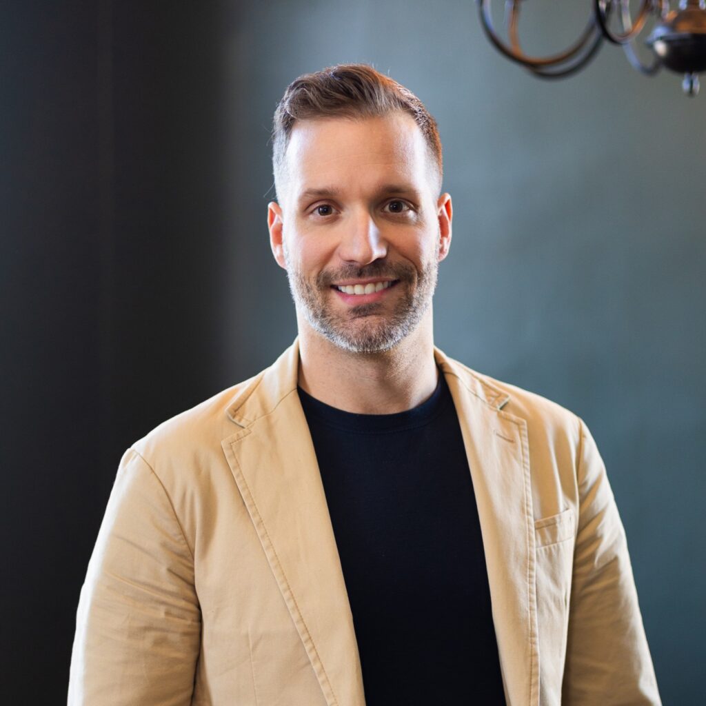 Adam Clermont, Resimate is a speaker at the Tiny Home Show